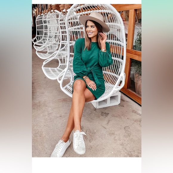 Green Long sleeve tie waist dress - Picture 2 of 7